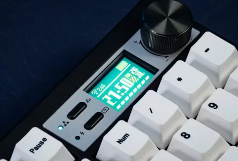 GMK104 1