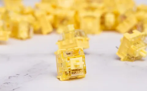 Jaune Crémeux Akko 3